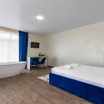 Gold Palace Hotel *