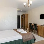Hotel Gold Palace *