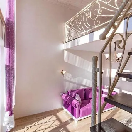 Hotel Gold Palace *