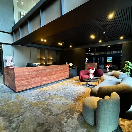 Hotel Gold Palace *