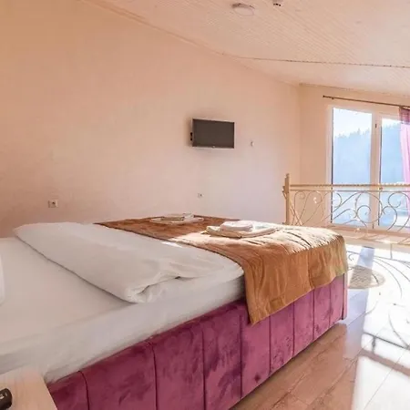 Gold Palace * Bukovel